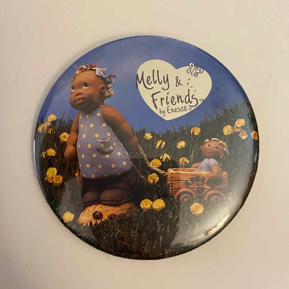 Melly & Friends Enesco button